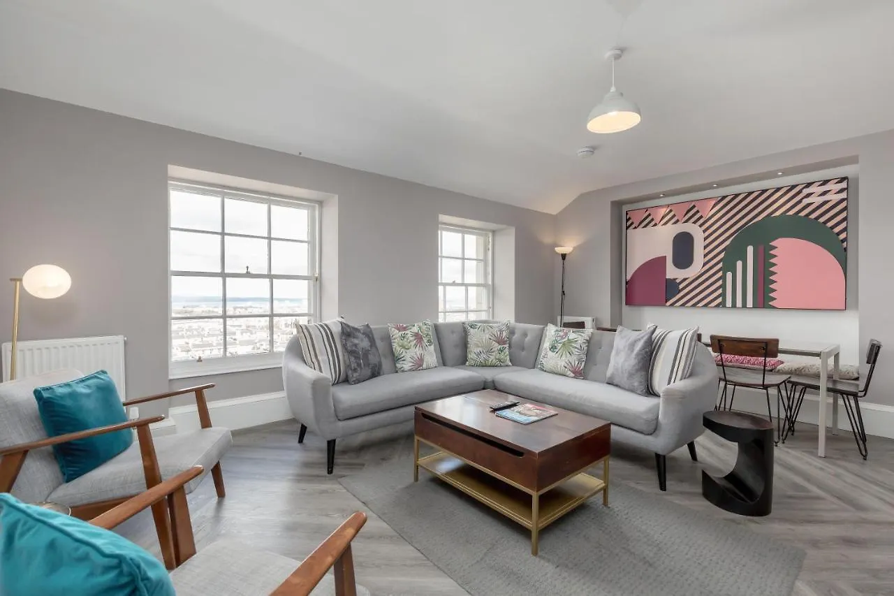 York Place Apartments By Destination Edinburg