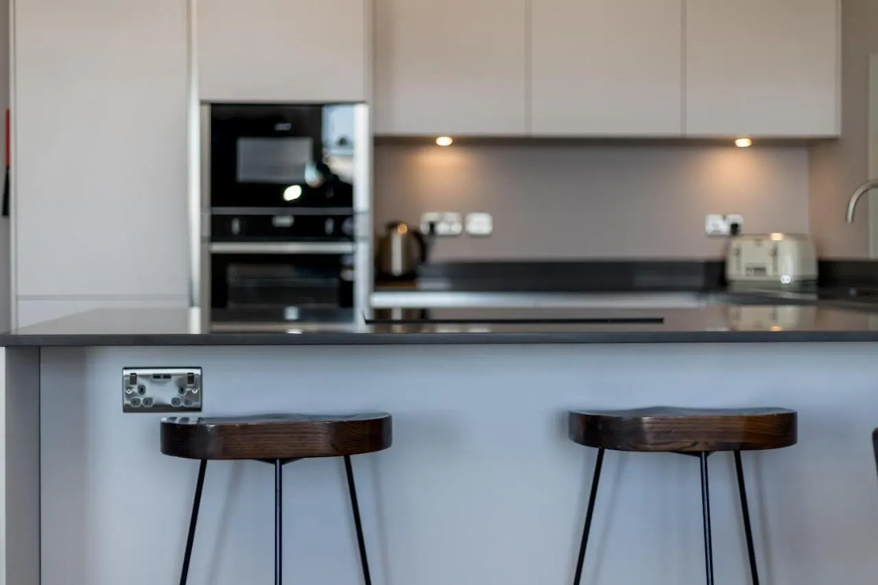 York Place Apartments By Destination Edinburg