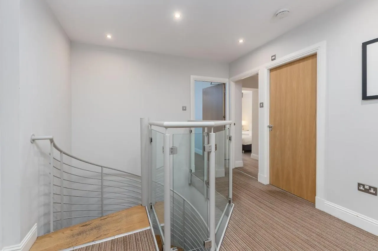 York Place Apartments By Destination Edinburg 0*,